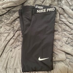 NWOT Nike pro leggings (full length)